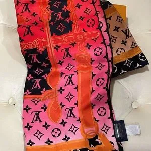 Louis Vuitton | Accessories | Louis Vuitton Rising